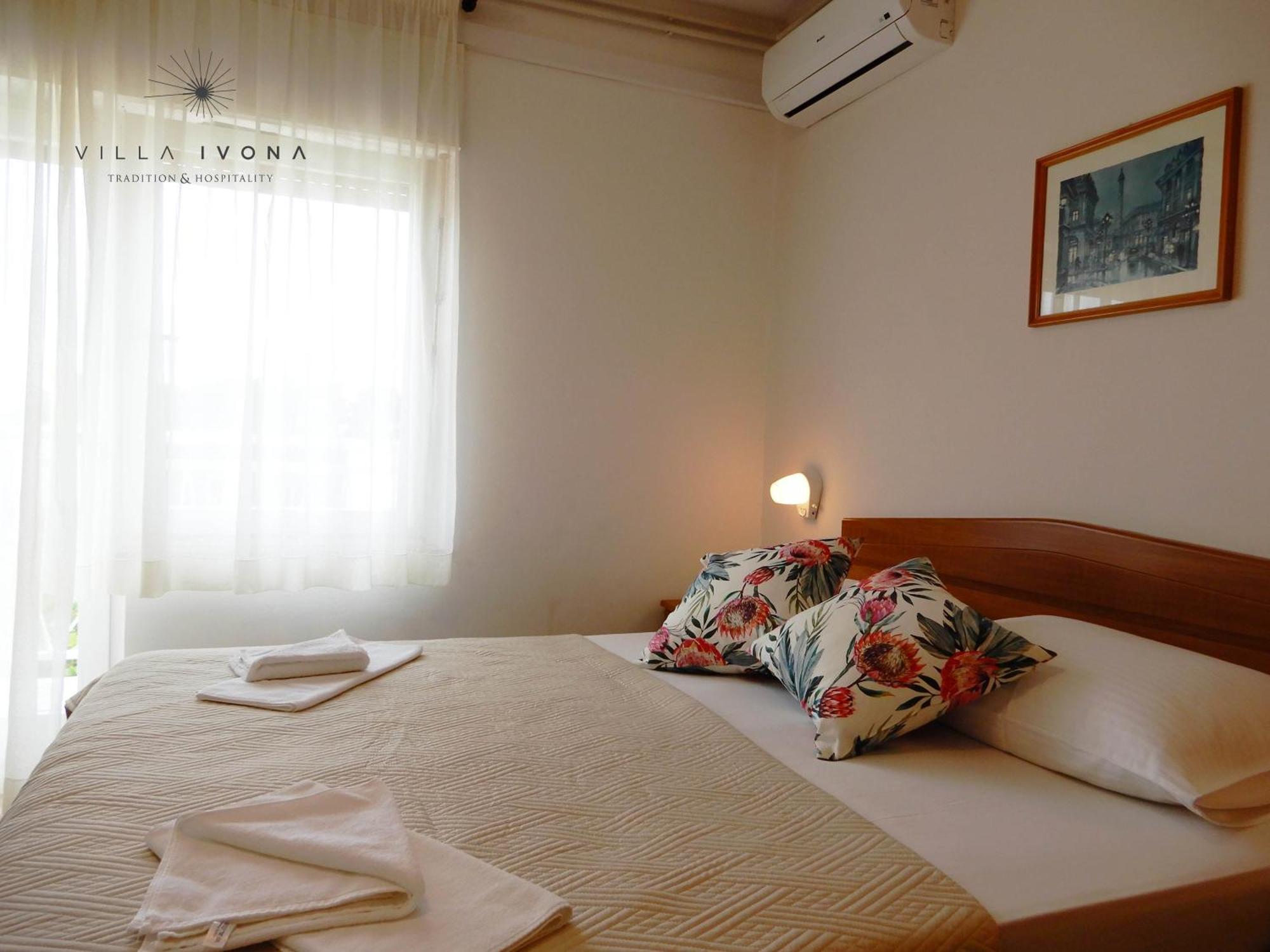 Bed And Breakfast Ivona Baška Voda Rom bilde